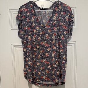 Bobeau Navy Floral V-Neck Blouse